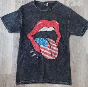 RWB tee Small